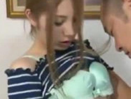 自宅に招いた同僚に妻を寝取られてしまった件…