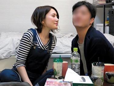 〖素人ナンパ盗撮〗スレンダー激カワお姉さんがナンパ師のキスに目を潤ませて忘却Hしてしまう！