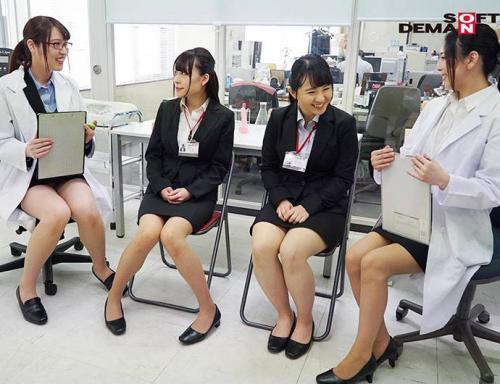 《SOD女子社員》男の精力の限界を検証するため美人OLが同僚のチンポをローリング手コキ!!