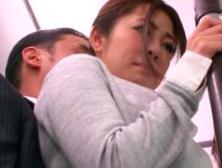 【痴漢 熟女 人妻】電車内で知らない男に襲われる最終的にレ●プされるヤバイやつ♡