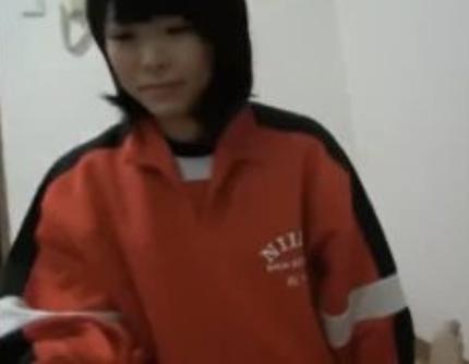 【個人撮影/素人/ロリ】「生チンポ入れて下さい♡」援助交際で連れ込まれるｗ＜美少女ロリJK＞