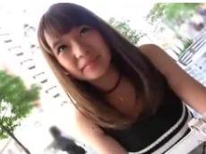 【削除注意！ガチでヤバイやつ】「大きぃ…おちん●ん♡」ド迫力パイズリ＆生ハメに童貞君、たまらず暴発中出しｗ
