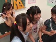 「やっべっ♡こんな小学校行きたい♡」性に興味津々なJSたちと戯れる企画動画❤︎