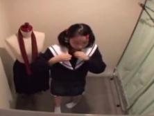 【更衣室でJCと///】無理やり中●生をレイプするヤバイい鬼畜動画w