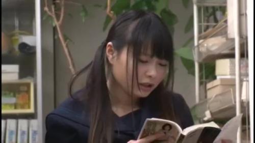 あ[女子校生中出しレイプ]本屋に向う途中の美少女JK数名を強姦魔が連続中出し