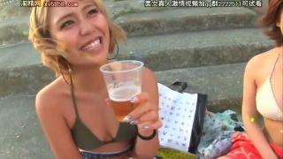 【素人】日差しが眩しい湘南ビーチでビキニギャル2人組をナンパ