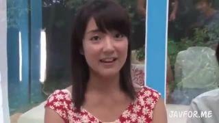 パイパンマンコの若い女子大生
