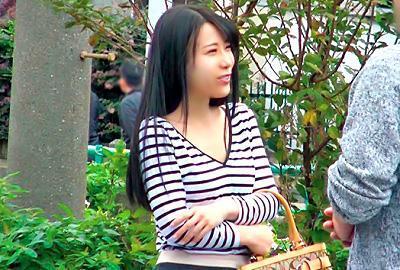 どこにでもいそうな素人女子大生をナンパして無許可で中出し・・・