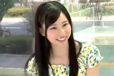 笑顔の可愛い大学生がマジックミラー号で絶頂しまくりセックス！