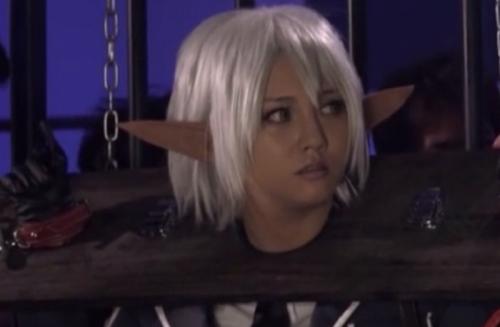 【コスプレエロ動画】実写版　虜囚市場～罠に嵌められたエルフの女将校～