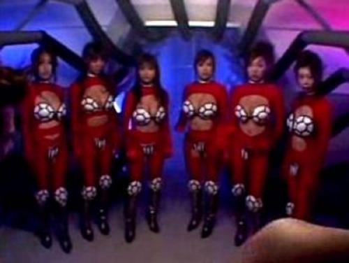 【コスプレエロ動画】全宇宙で最も最強にスケベな女集団が男を喰いまくるｗ