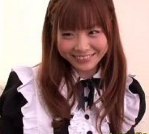 【コスプレエロ動画】メイドさんがスマイルでくぱぁをしてガン突きされブッカケ！