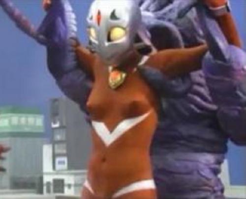 【コスプレエロ動画】巨大ヒロインに迫りくる凶悪古代獣ゲルデドス　ネクストレディー【通野未帆】