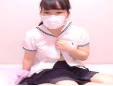【ガチなJCが制服姿でオナニーする姿みたい？】「私のおまんこそんな見たいの♡」
