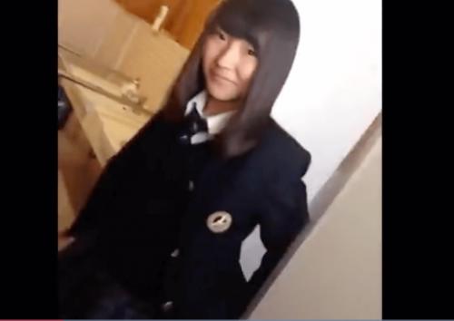 〈中●生高●生のトイレ盗撮〉マジでヤバイ削除される素人JCJKの隠し撮り動画が流出♡♡♡