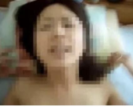 【削除注意！ガチ流出】『スレンダーロリ』衣服を脱がされ…仕上げに肉棒で膣内へ！！