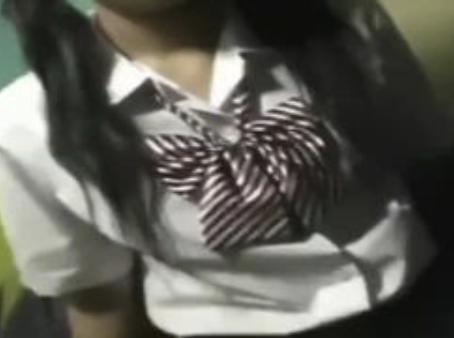 スマホ動画●円光風景がネットに拡散♡女子●生の貧乳おっぱいを揺らしハンパない高速ピストンSEX❤︎