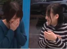 【マジックミラー号】「人妻2人が可愛いすぎる❤︎」MM号にセレブな奥さんが迷い込んで旦那以外とSEX///