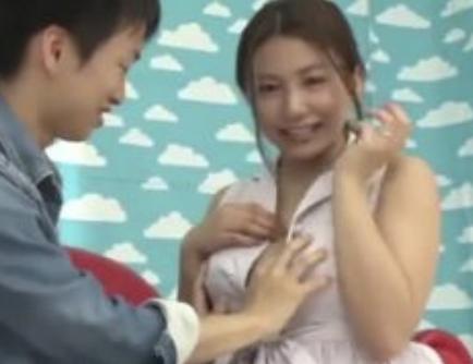 「奇跡のくびれ！美巨乳すっげぇ～ｗｗ」『あん♥童貞のチンチンすご～い♥♥』筆おろしの危険映像流出♡