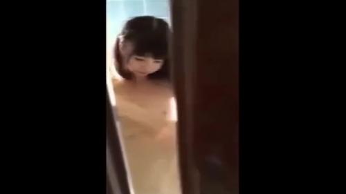 【閲覧注意】ガチ童顔のハメ撮り少女！スマホで撮影されたリアルなセックスがこちら
