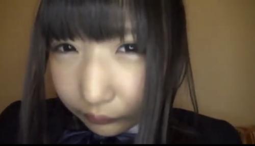 もう見た目からエロさが漂うロリ女子校生が学校サボってアルバイト！！