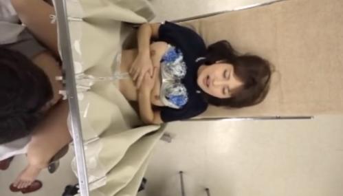 【水谷心音】ナカにお薬出しますね♡夫同伴で産婦人科来たSSS級美人妻を中出しレイプ！