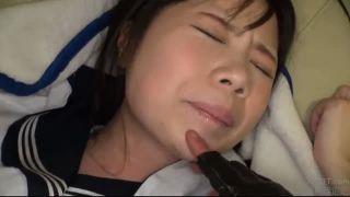 【JKレイプ】ベランダから侵入して中出しレイプをかます禿おやじ