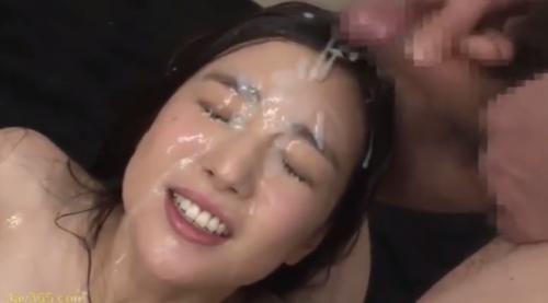 【古川いおり】初挑戦？SSS級ちっぱい美女がぶっかけデビュー作品で顔面精液まみれとなてりwww