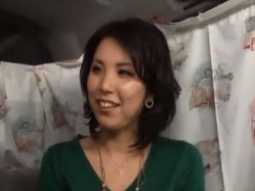 《人妻さん》恵まれた環境の金持ちマダムをハメ倒す!!! バイブと生チンポでメロメロに悶えるセレブなエロ姿www