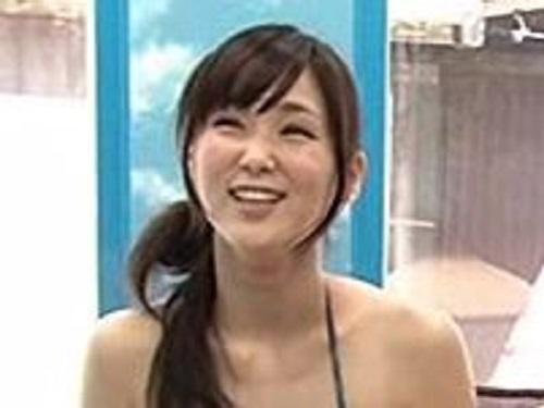 《マジックミラー号》未体験チンポをいじるセレブエッチ妻www 未経験男に笑顔いっぱいのスケベマダムwww