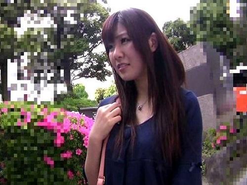 《人妻ナンパ》ロングヘアーの美マダムはまさかの痴女!!! 艶っぽいエロさ披露して悶えまくりwww