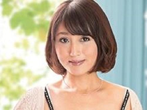 《五十路》結婚暦なしの独身美熟女!!! 玩具責めでオマ○コ大洪水www