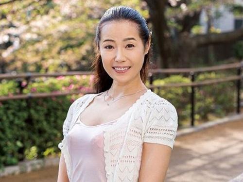 《人妻さん》子作りセックスはもう飽き飽き!!! ハメられたい美人妻とハメたい義弟の近親相姦www