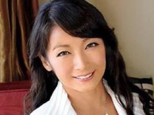 《五十路》セックスレスの美マダムをハメ倒す!!! 溜まった性欲もパワフル激ピストンで納得のアクメwww