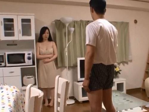 《人妻さん》オマ○コ疼く発情妻が亭主の部下にオナニー見られて…!!! 開き直ってチンポ埋めてアエギまくりwww
