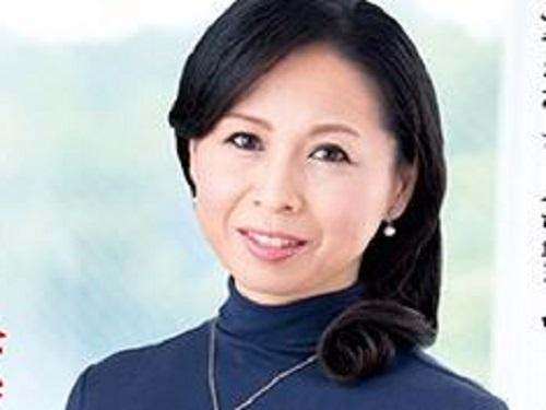 《五十路》貞淑のはずが…!!! 息子の親友の青臭いチンポにハマッてしまった美人のお母さんwww