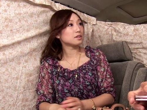 《人妻ナンパ》セックス大好き奥様!!! 浮気の悲壮感サラサラ無しの明るいファックとアクメwww
