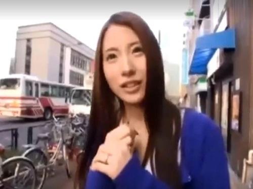 《人妻ナンパ》黒髪の綺麗なスリム若奥様をゲット!!! 下半身ユルくてホテルで生ハメwww
