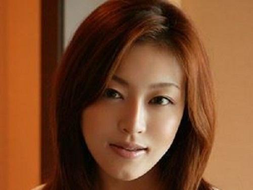 《人妻さん》美人でスタイル良くてメス臭漂わせている上品マダムをホテルでハメるwww