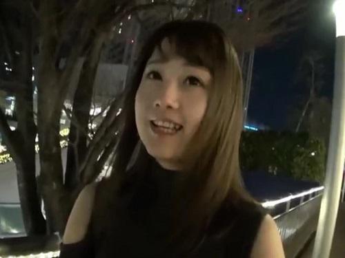 《人妻ナンパ》モデル並の美人マダムを捕獲!!! 経済的に苦しいらしく仕事紹介すると言ったらノッてきたwww