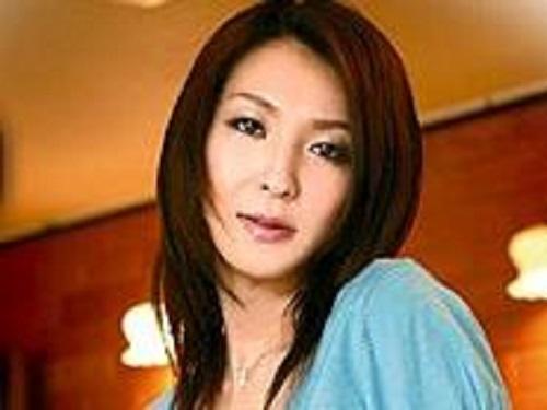 《人妻さん》義父は認知症でもオトコ!!! セックスレスの美人妻が利用したくなるのも当然!?　www