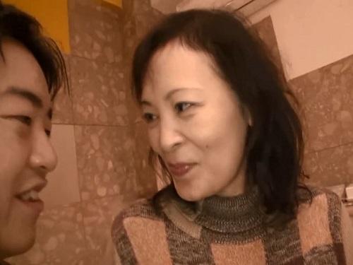 《熟女ナンパ》五十路のおばさんゲット!!! ご無沙汰オマ○コはすぐにその気で楽勝生ハメwww