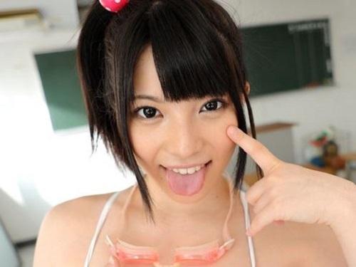 黒髪のかわいい女の子がエッチな競泳水着でオマ○コ刺激されて何度も絶頂www