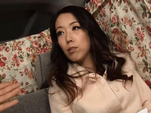 《人妻ナンパ》オンナとしては一丁上がり状態だけど性欲は今が盛り!!! セレブな奥様がご無沙汰チンポに濡れまくりwww