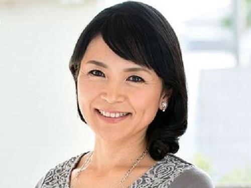 《五十路》性欲衰え知らずで亭主に見切りをつけたおばさま!!! プロの巨根で中に出されて大満足www