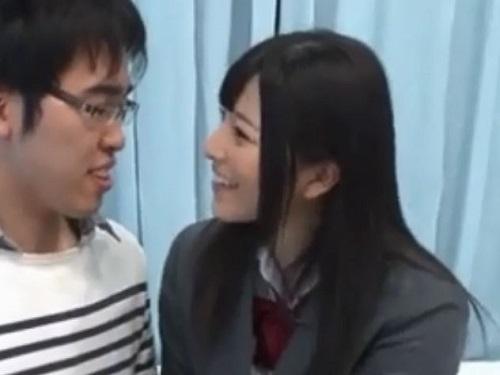 《マジックミラー号》中出しOKの筆おろし!!! 上原亜衣ちゃんのオマ○コで一生の思い出作りwww