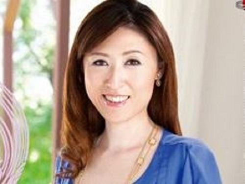 《人妻さん》「私のセックス見てぇ～!!」☆見た目清楚な美マダムがド淫乱な交尾求めてハメ倒されて大満足www