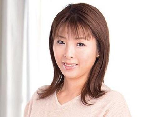 《熟女 おばさん》堅くて熱い極太チンポがたまらない!!! 他人棒にデカ尻揺らしてイキまくりwww