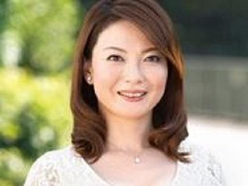 《人妻さん》5年振りのセックスを大満喫!!! 期待で疼く美人妻の熟したオマ○コは巨根で埋められ狂乱状態www