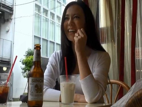 《人妻ナンパ》感度良すぎる美マダム!!! 久々ナンパに大悦びで他人棒に大アエギwww